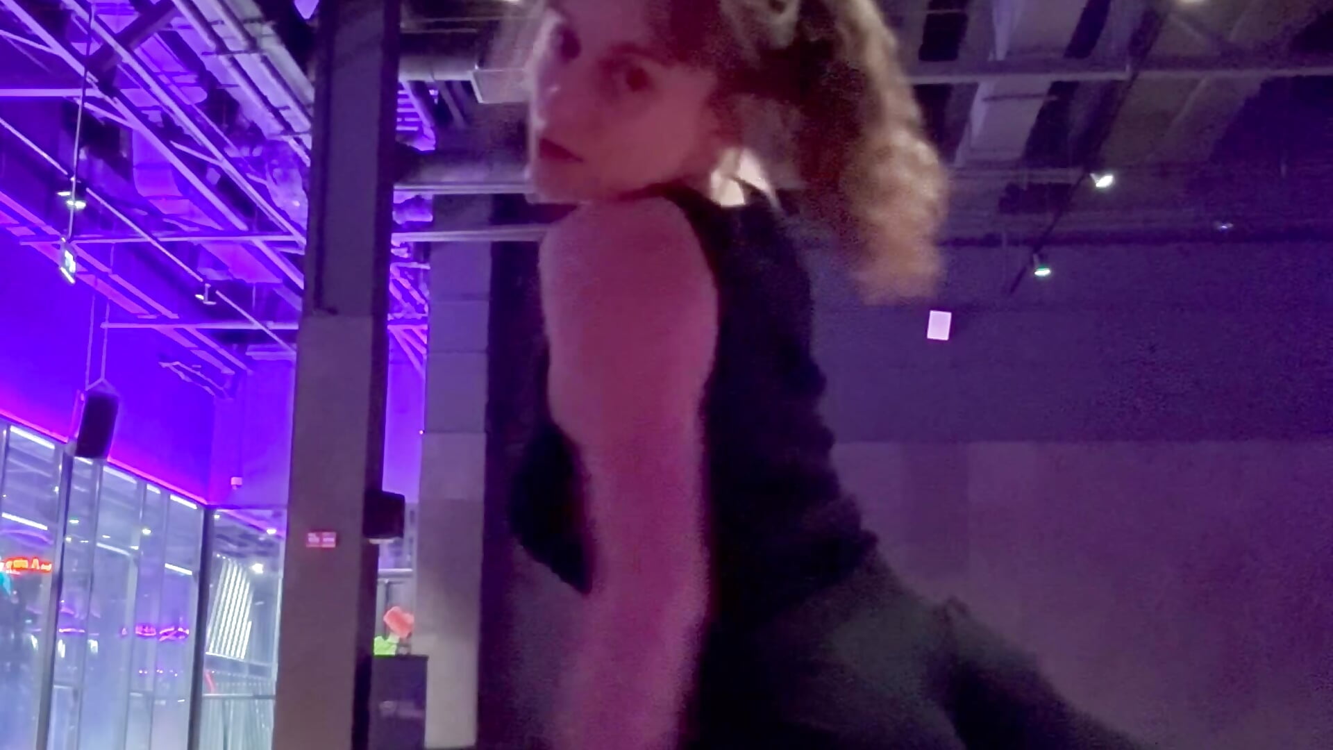 I'm good at stretching😇 - βίντεο μοντέλου spring_forest