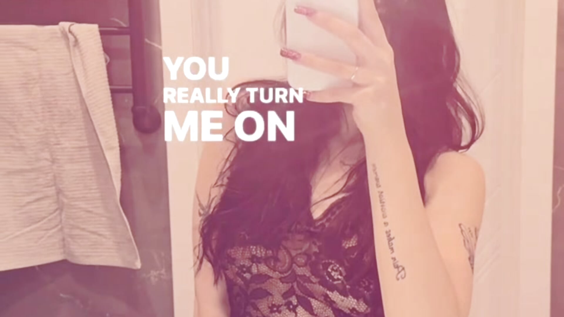 Sexy reeals:) - video by AnishaeAramboles cam model