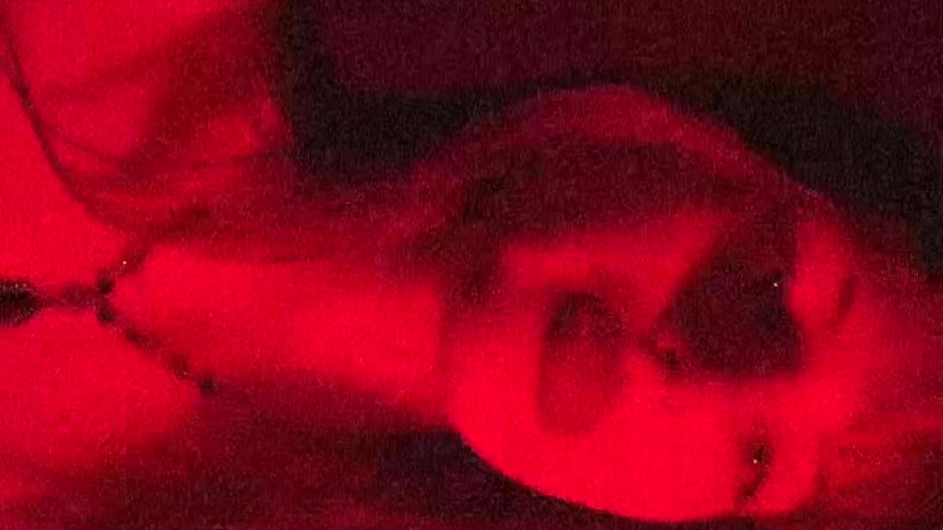 Red Vibe - clip cu Click_Clackkk model videochat