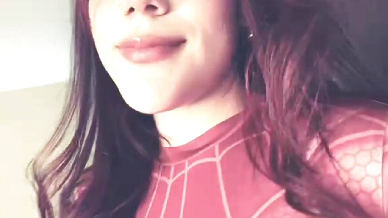 mujer araña 🫦🕸️