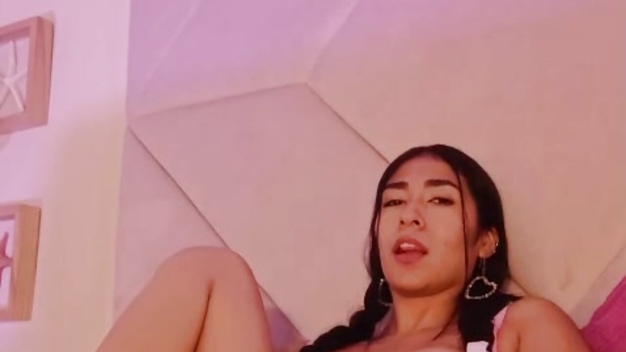 ❤ – video modela na kameri Zoe_Cloud