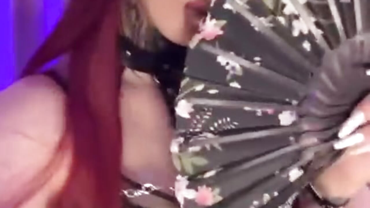 5 - video của người mẫu cam FoxxieLolla