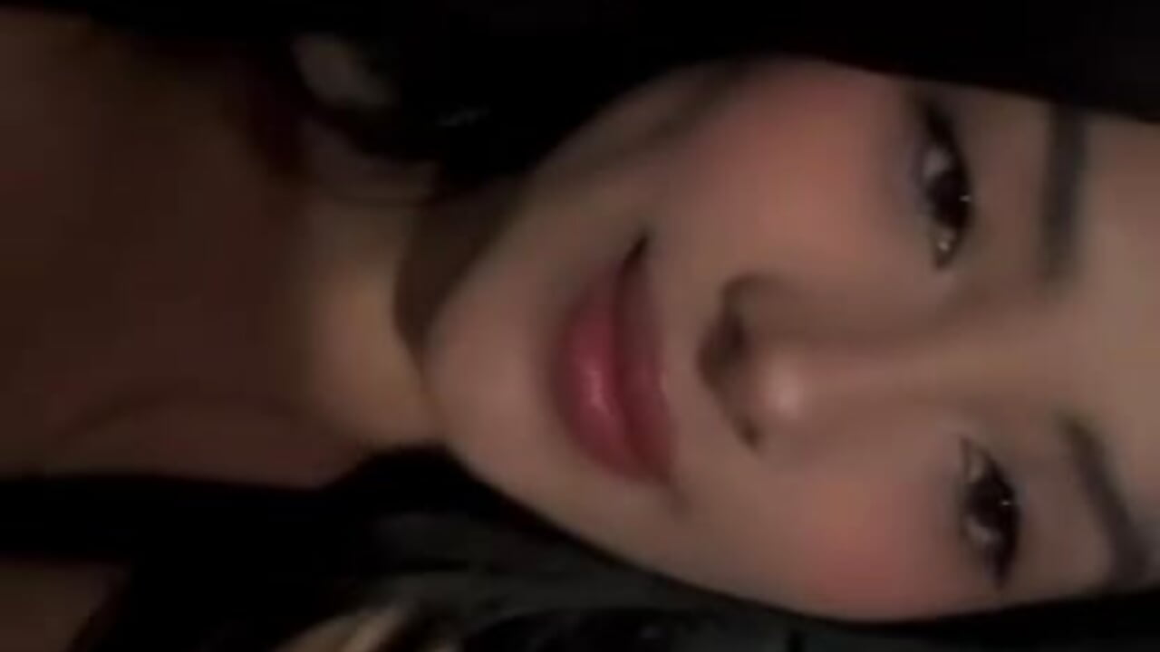 This its me - video oleh antonela_wish kamera model