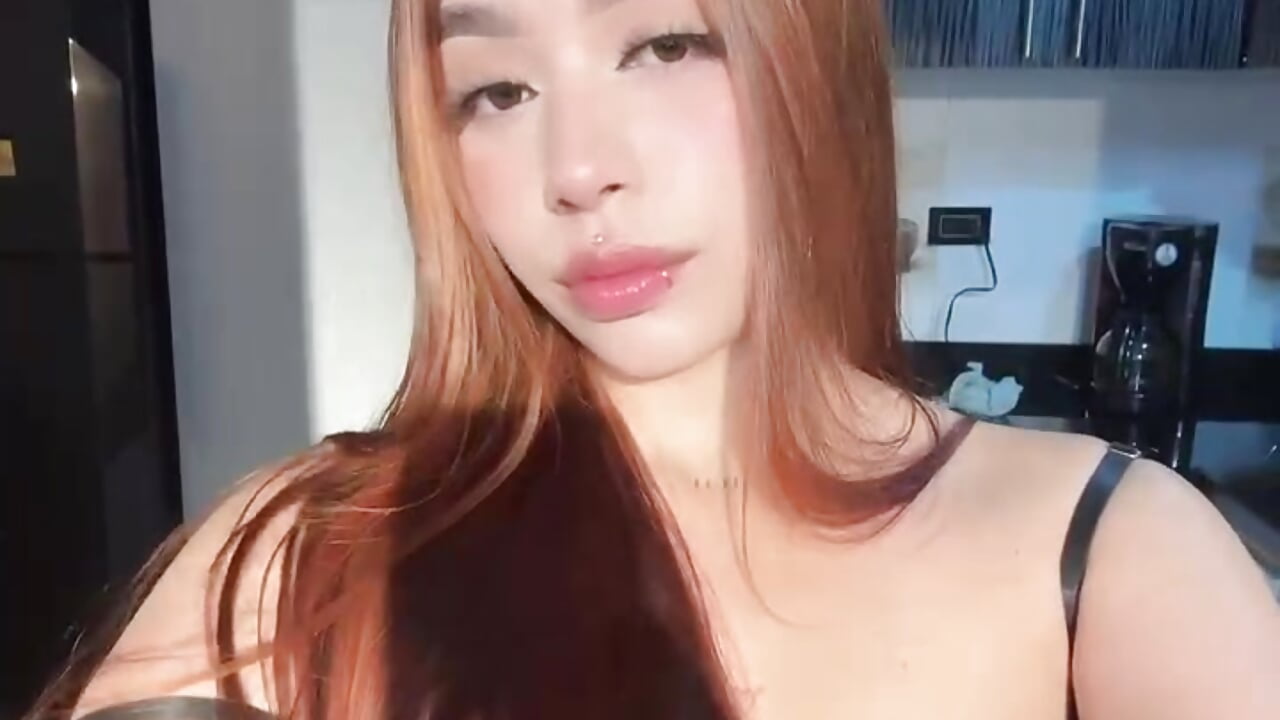 Hello - סרטון של Karina_pink19, דוגמן/ית מצלמה
