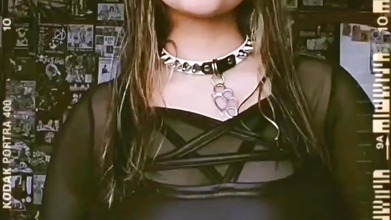 KISS ME, HONEY - video của người mẫu cam Betty_bxxp