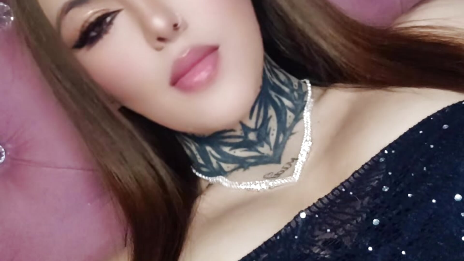 1000172027 - video oleh Cloee_taboo kamera model