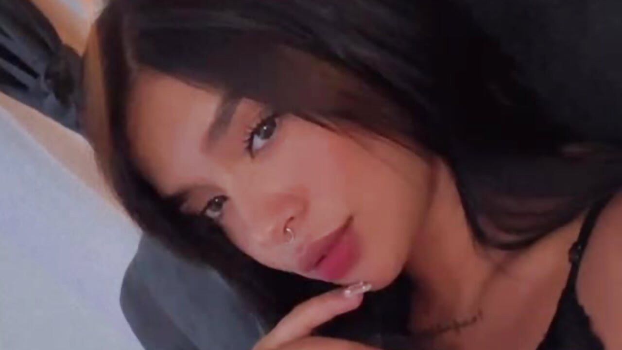 Me in a horny mood – video od webkamerové modelky Lia_queen__