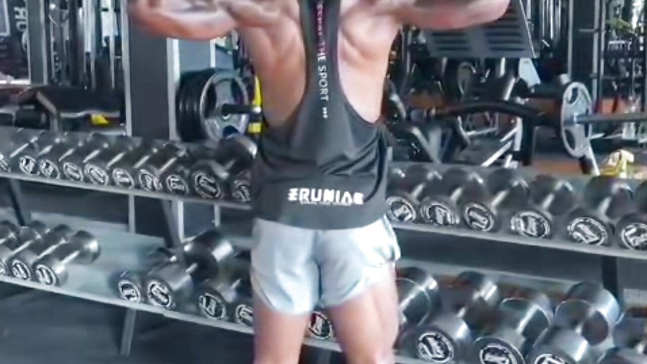 GYM - video oleh rivaas01 kamera model