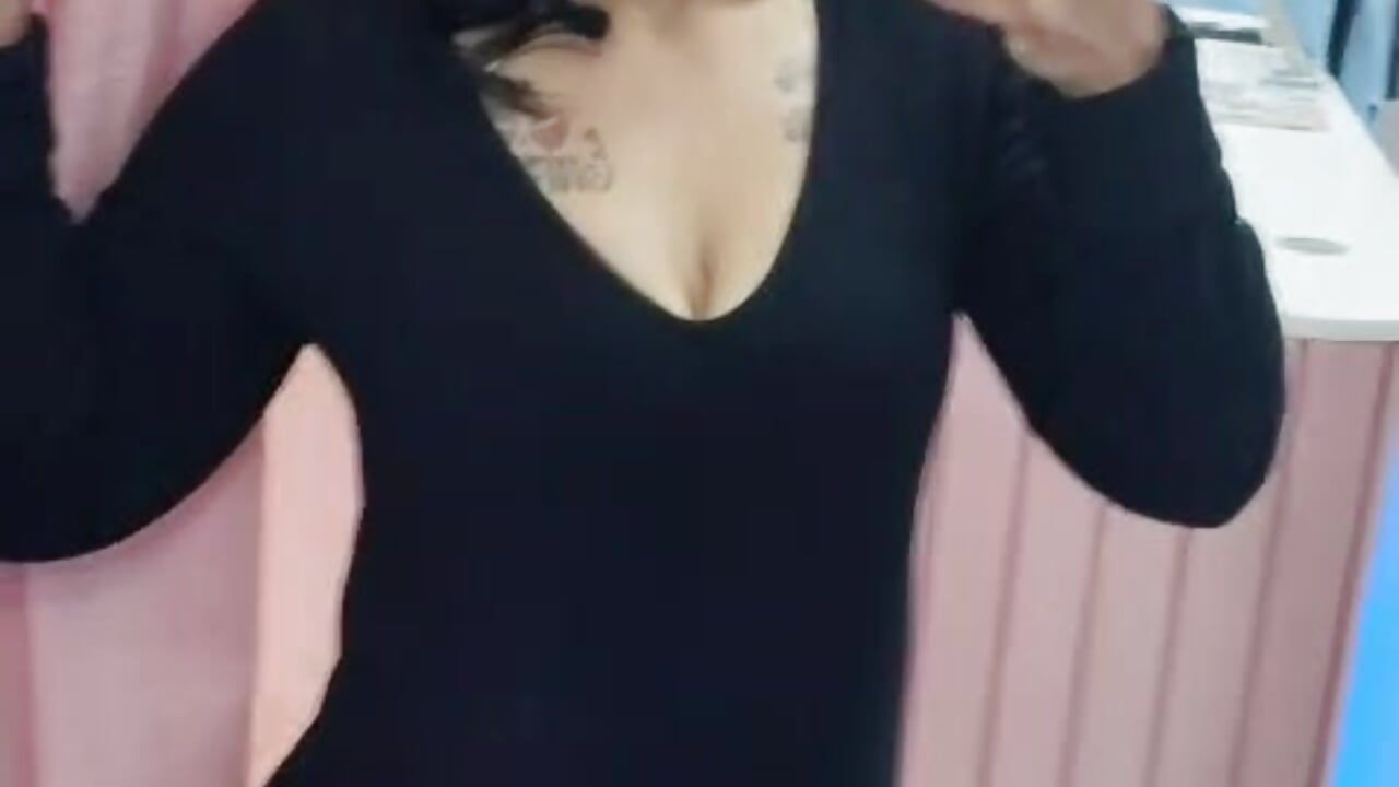 lets see me - video oleh model kamera Androgena1003