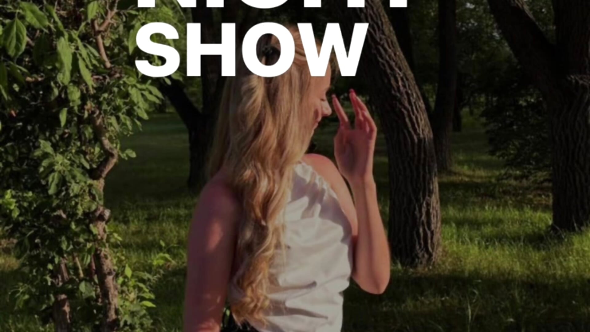 white girl ^.^ - video của người mẫu cam MarkitaHersch