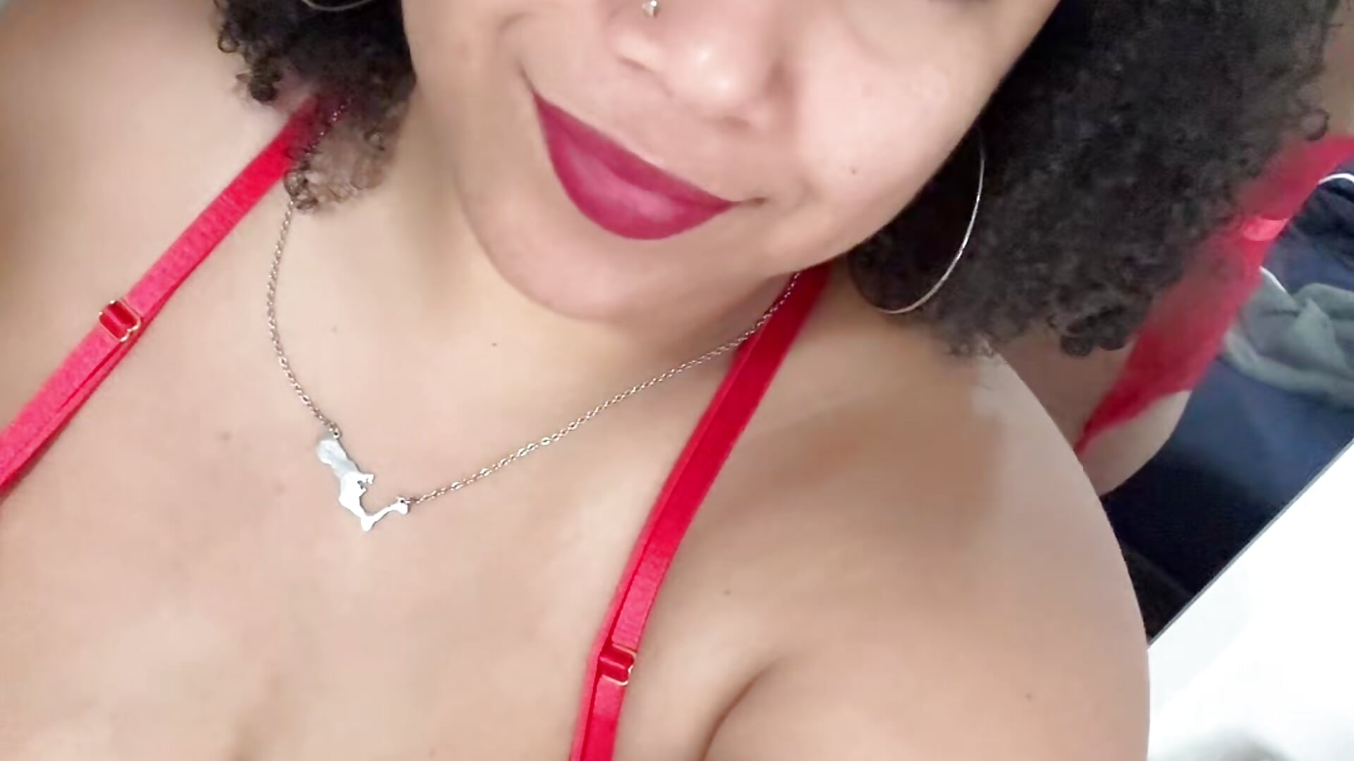 <3