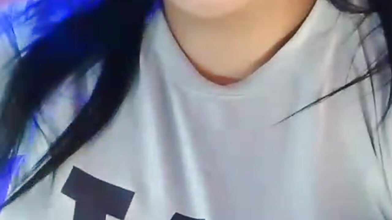 Heellooo - video by xelenagomez34 cam model