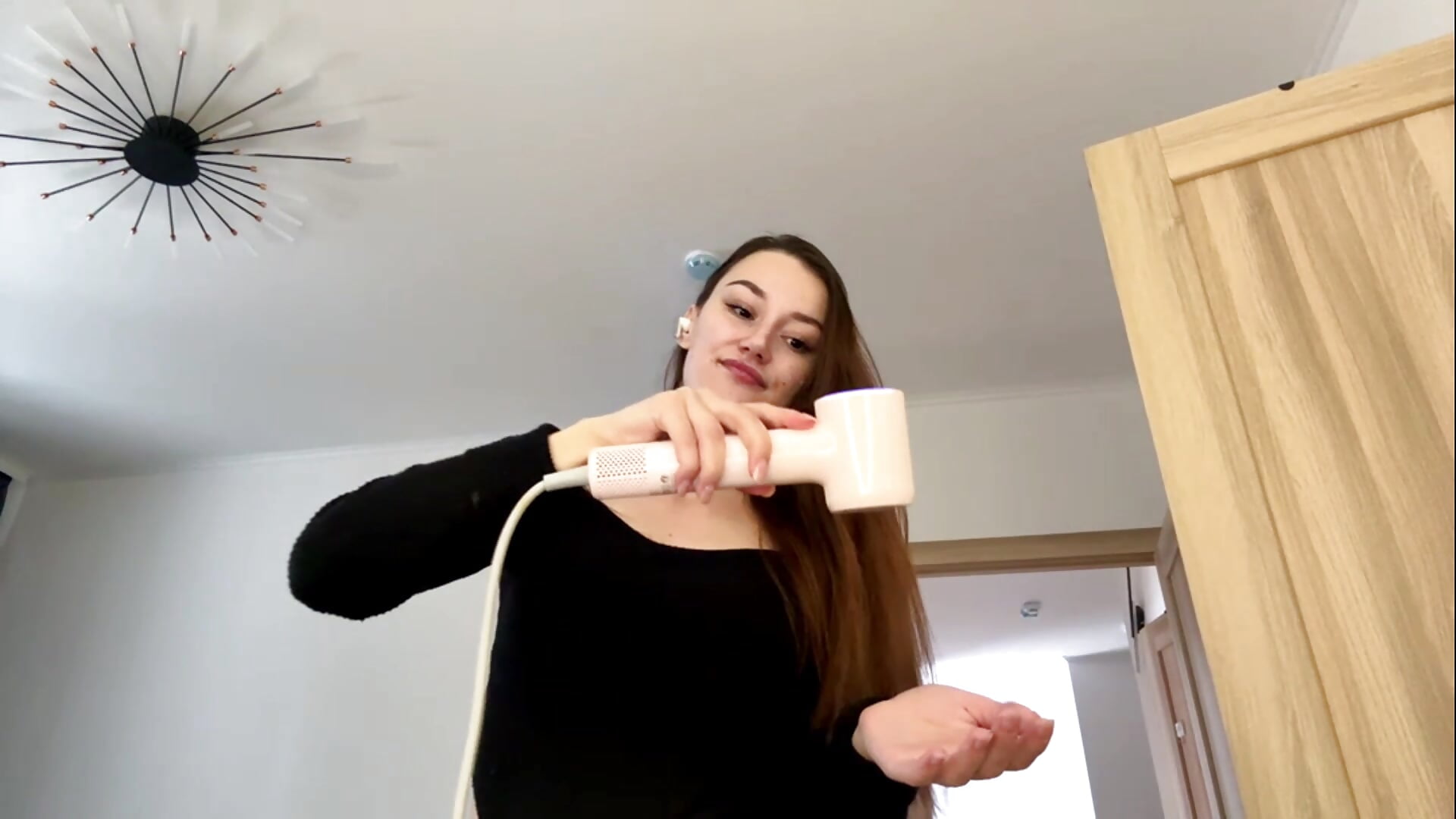welcome world – video af NoreenStokely