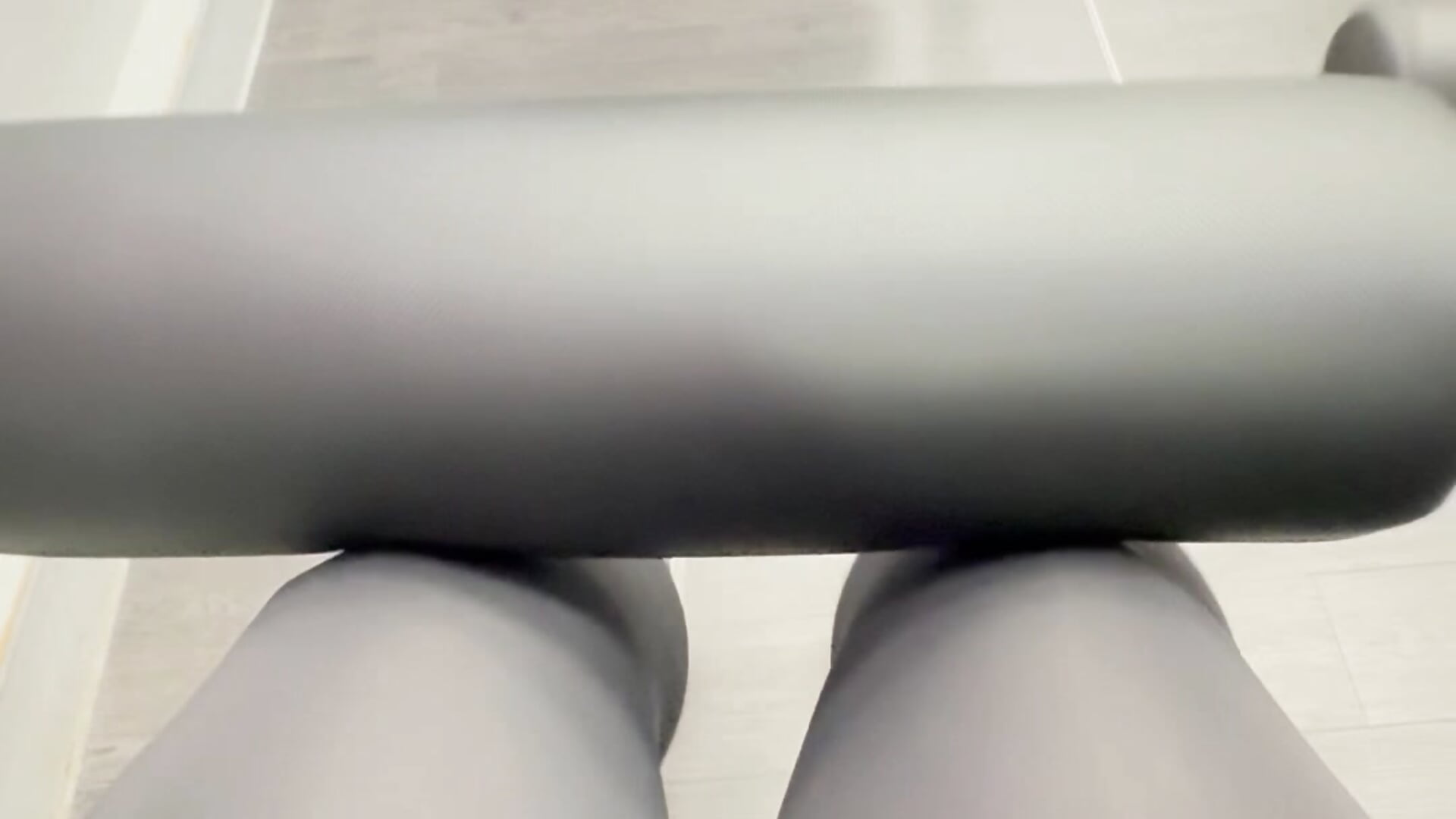 Leg strength - video oleh CurvySexy_AmbreXX kamera model