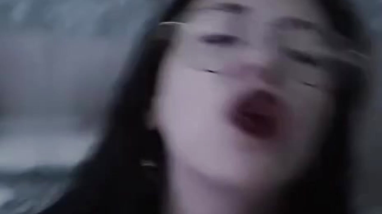 Hello its my first video – video modela na kameri cutevina