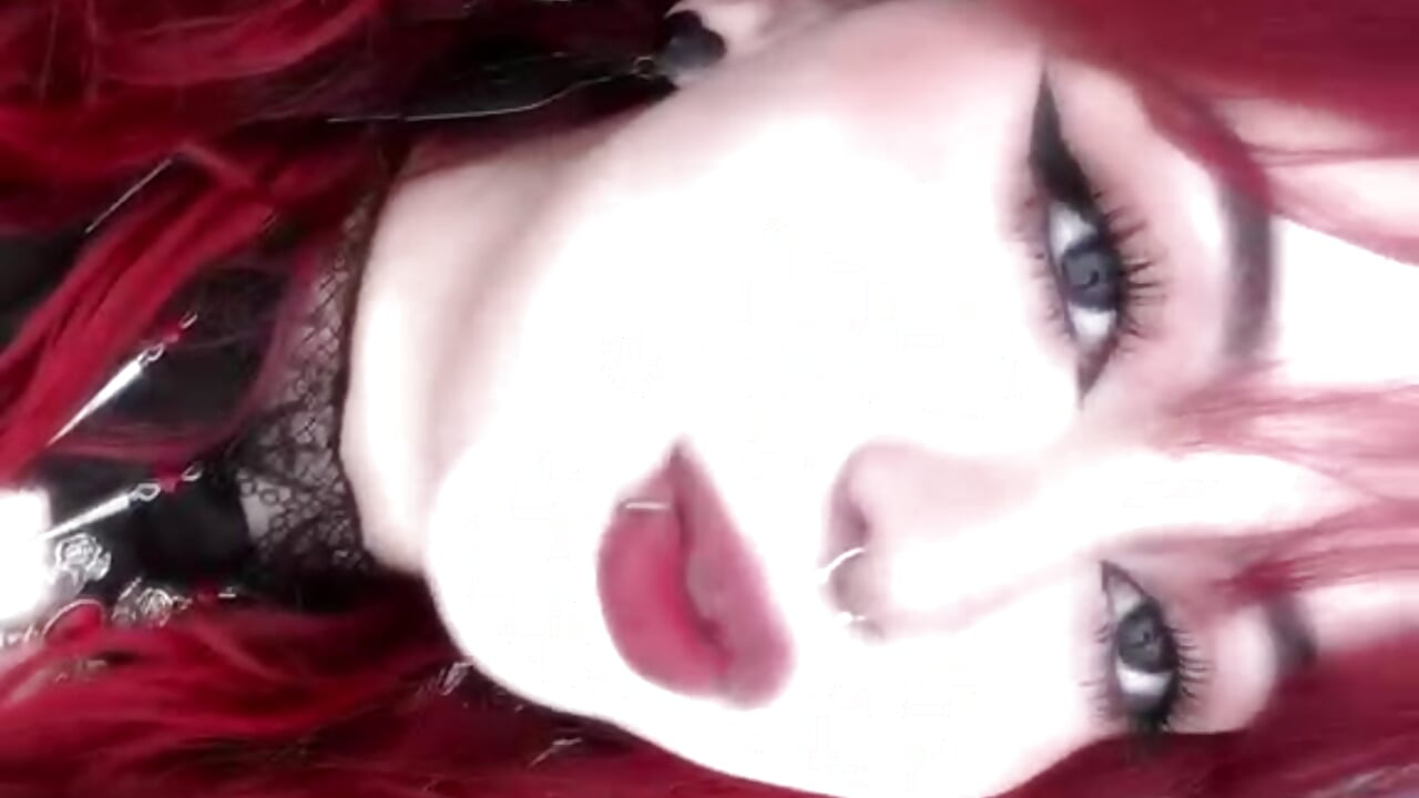Face 💕 - video oleh Scarlatta_bell kamera model