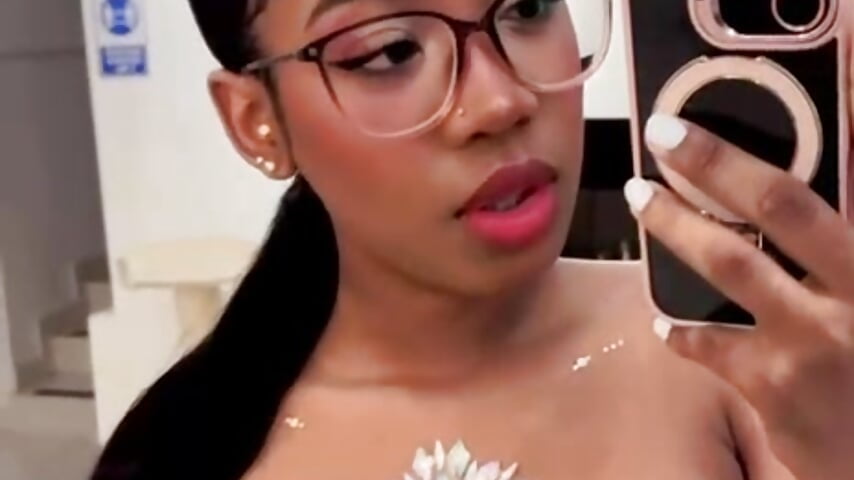 😘 – video modela na kameri SweettCandyy__