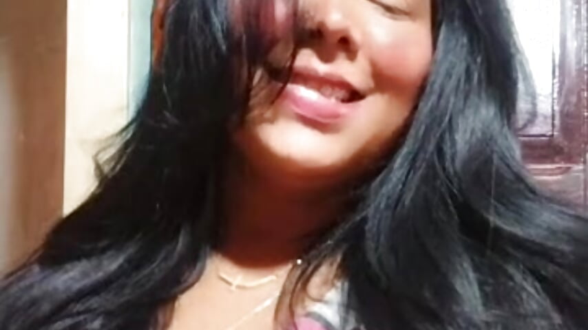 Music 🎶– Piel_canela_1 kameramodell videója