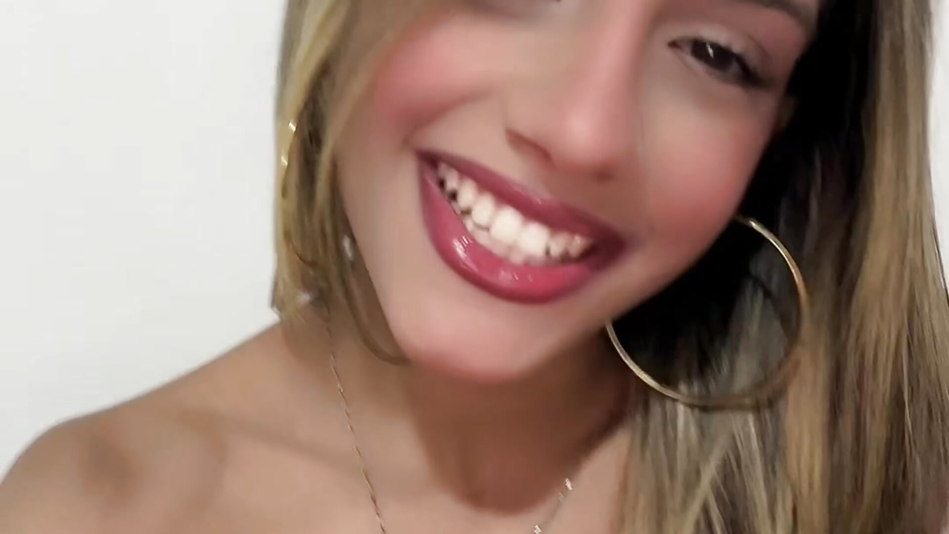 f97ee2ff5e464ca9b30860a846278e4e - video oleh Loirinha_Safadinha69 kamera model