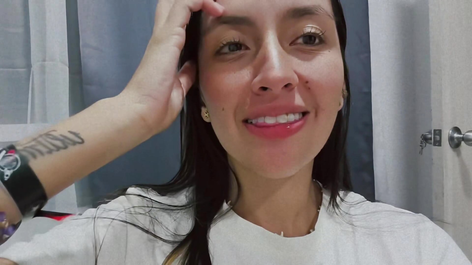 d120f445-c214-4949-bf07-27d3c8f11afd-1_all_7802 - Vídeo de Mia_B__