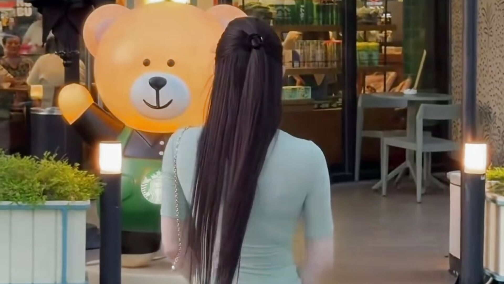 前凸后翘 – video modela na kameri GT001456