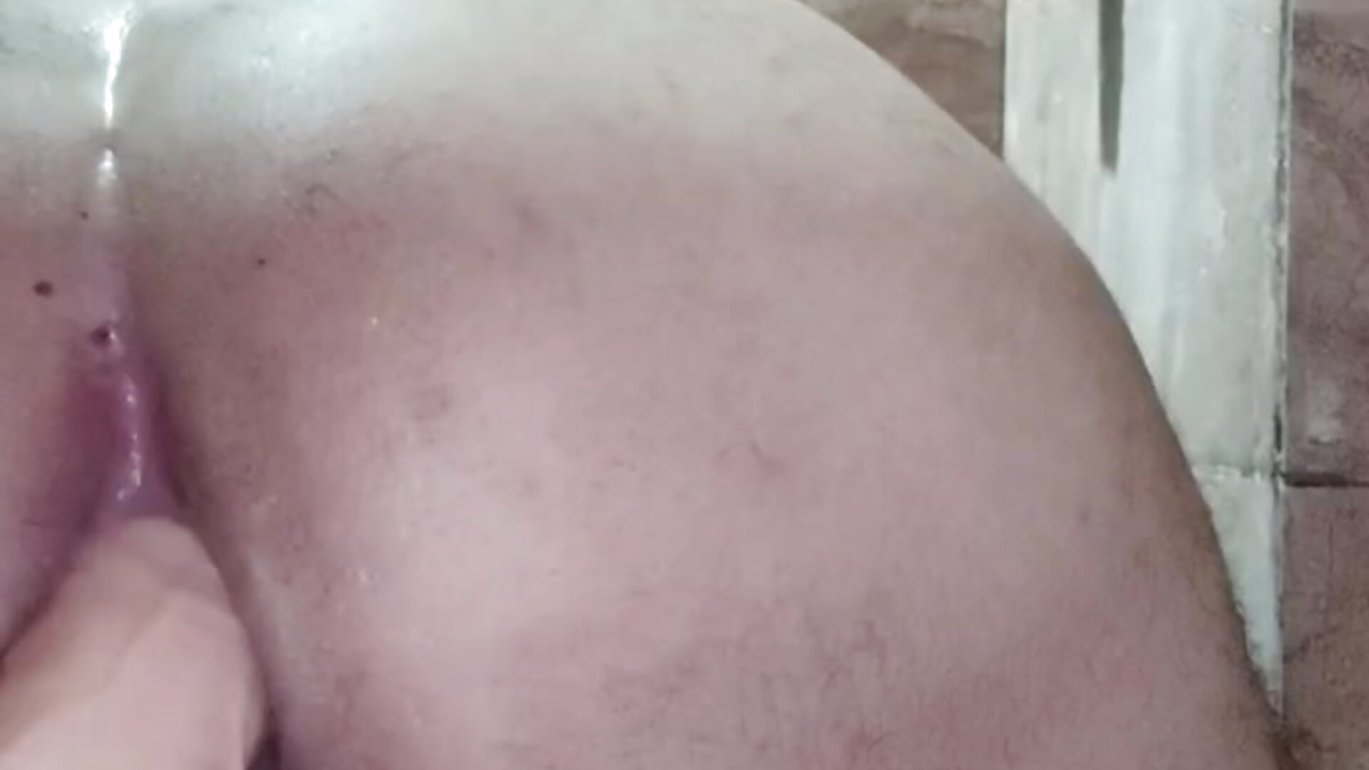 Juego de chico grande – video od webkamerové modelky Monteslut