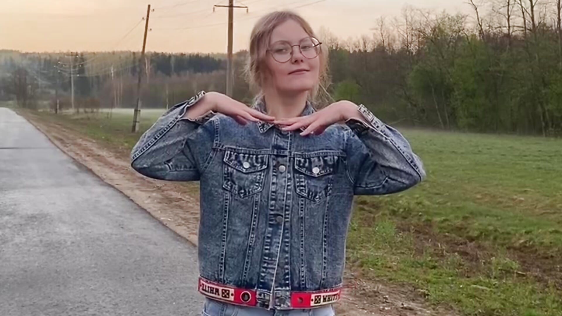 <3 – video af VickyLaperouse cam-model