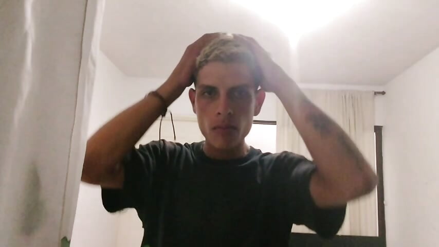 hi - video di AronHardy modella di cam