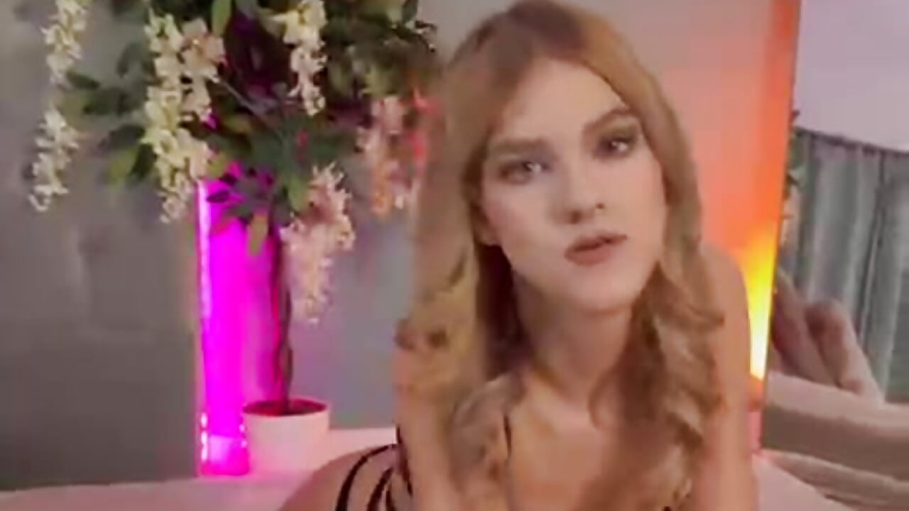 Watch me – video od webkamerové modelky MillieRossie