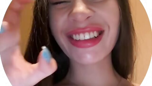 rawwwr🦖🐾– Aria51 kameramodell videója