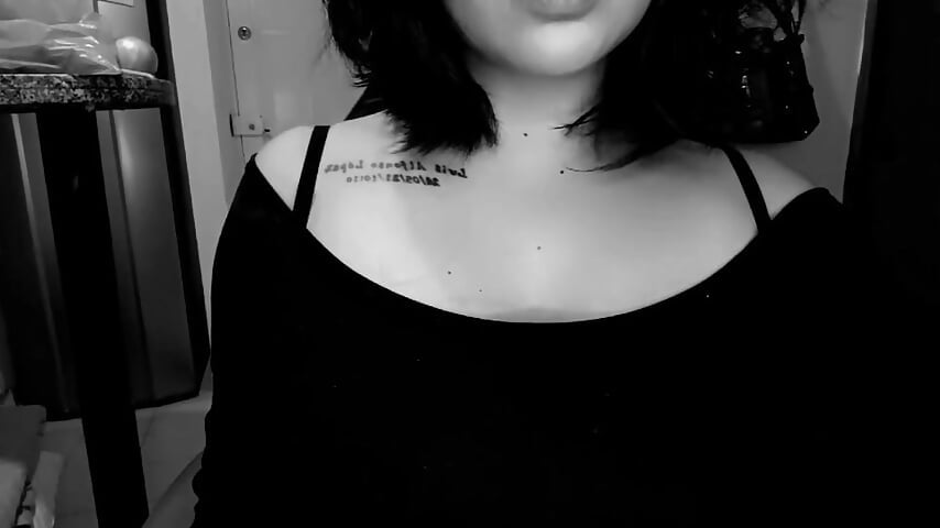 Sexy rock lady 🕷️ - _Alele_ kullanıcısının videosu