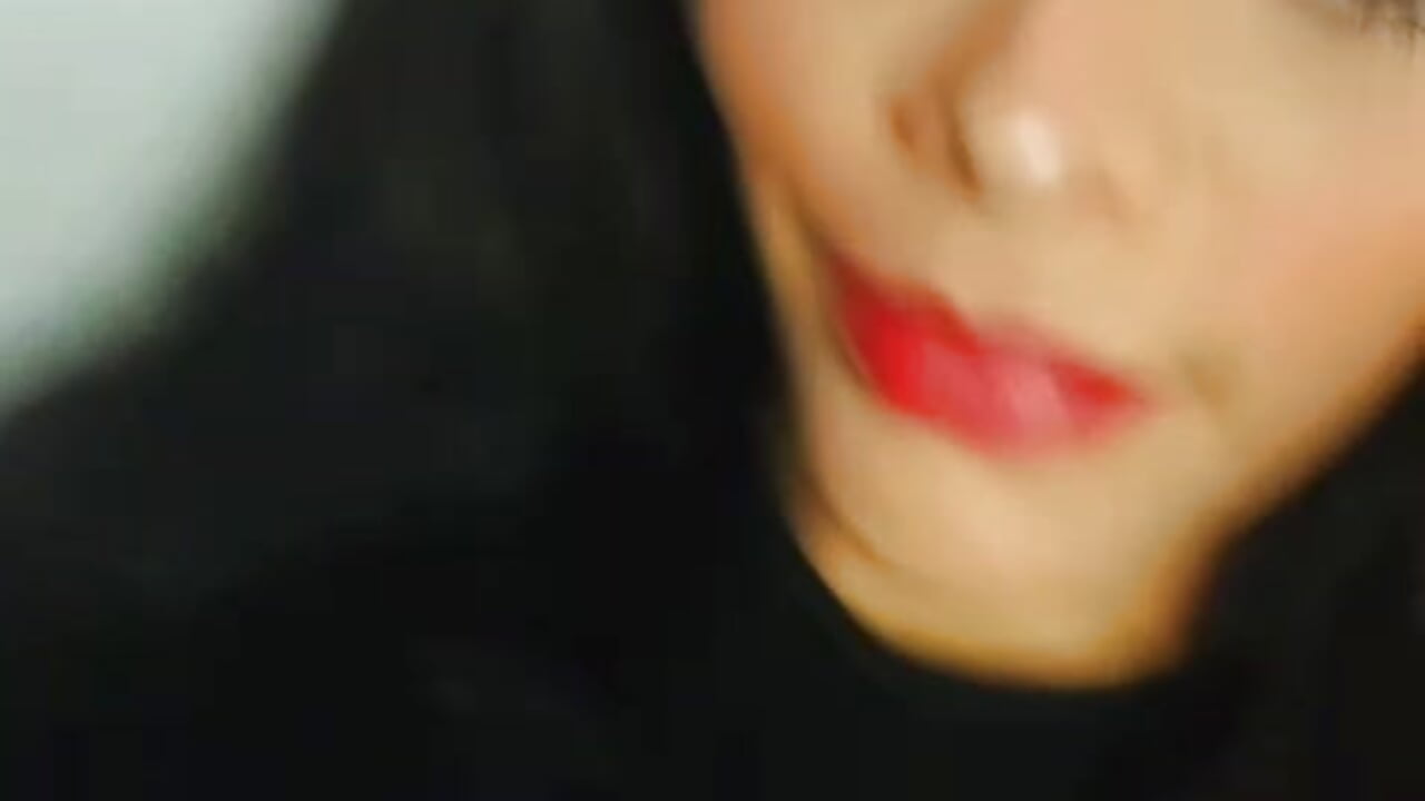 🎀 - MhiaSweet adlı kamera modelinin videosu