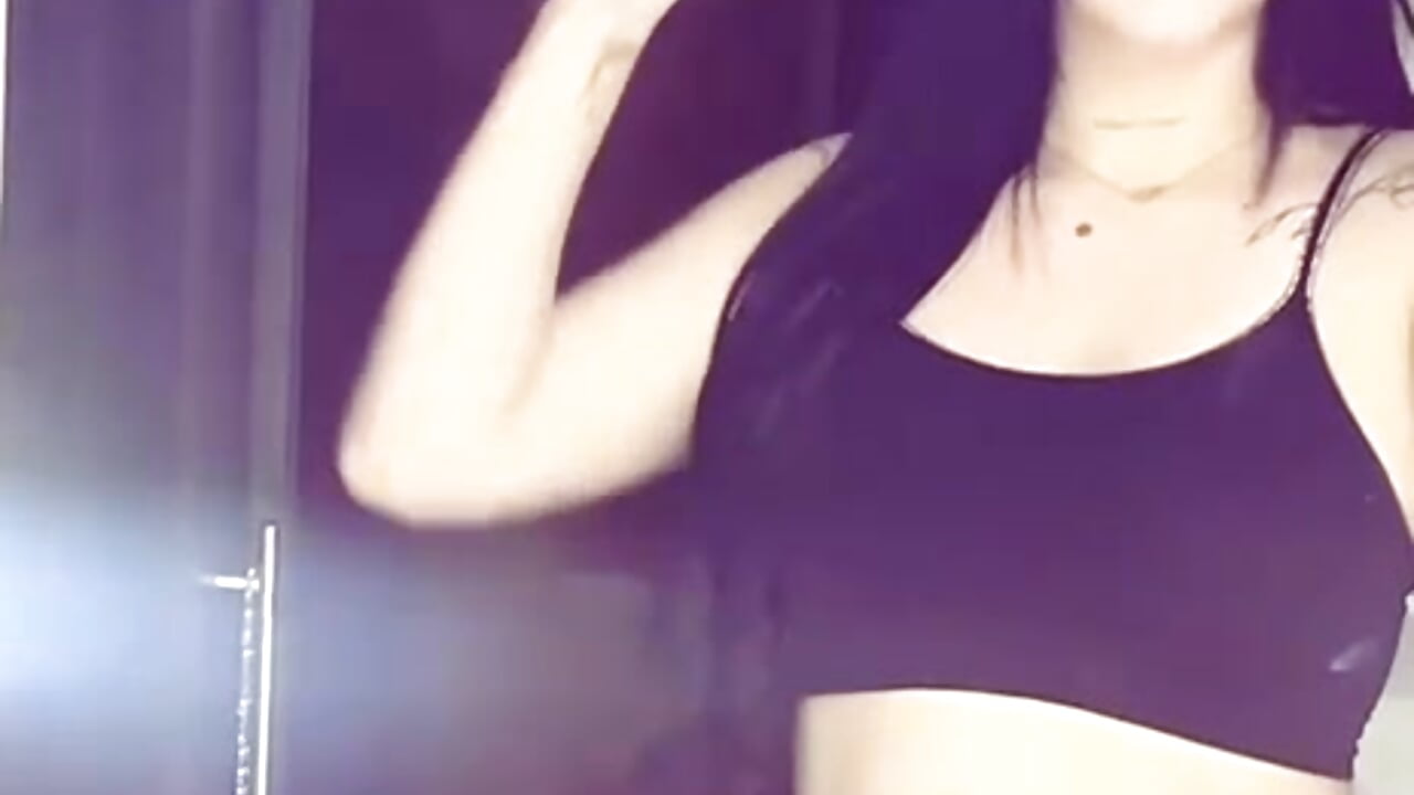 Hi😋 – video modela na kameri Lia_Noiir