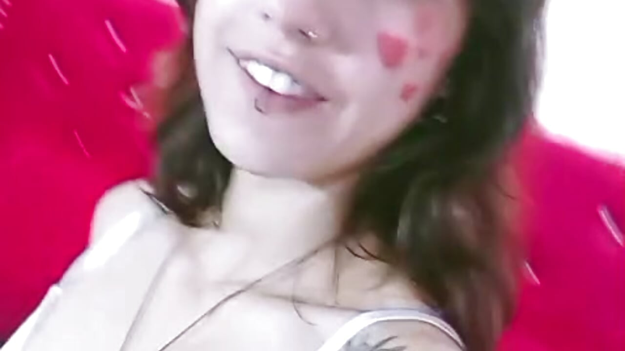 un beso para ti amor - video by Gabby-