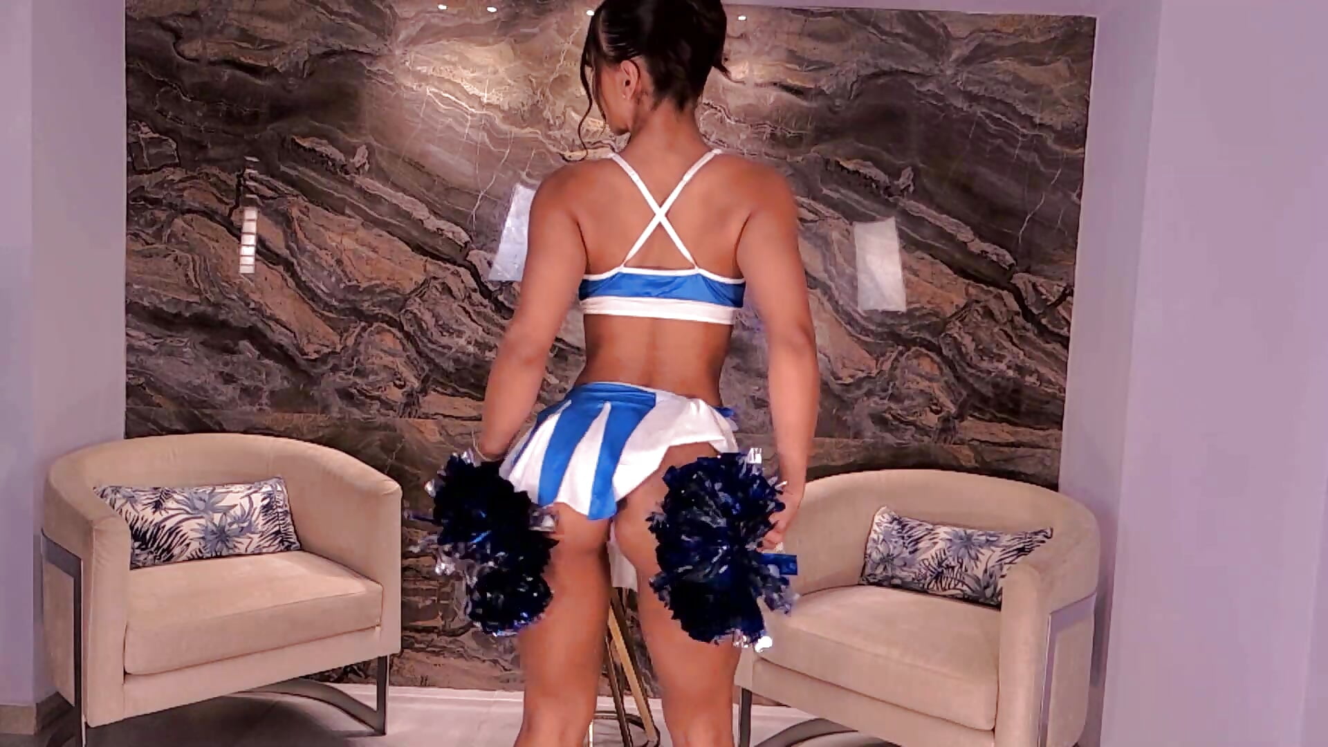 Sexy cheerleader - فيديو من OrianaFontaine_ موديل الكام