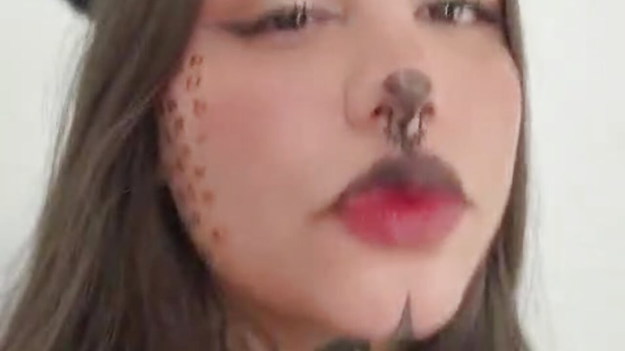 Meowwww - video by ElliWeaver cam model