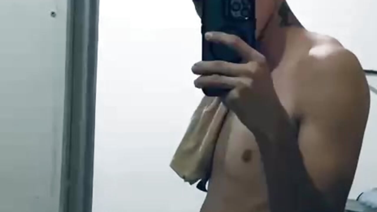 Hi ! - video by santi_twinkguy cam model