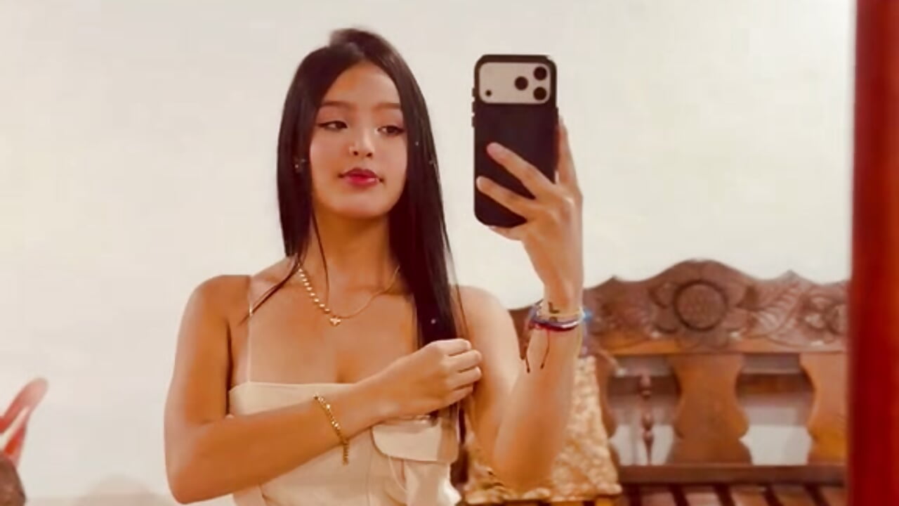 💋💋💋 - video by Luna_Valery cam model