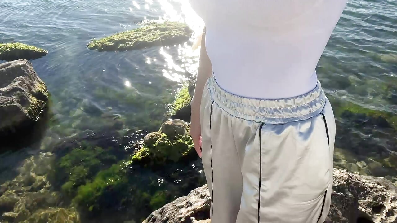 𝑶𝒄𝒆𝒂𝒏 🌊🐚✨ - video by AlaniHenry cam model