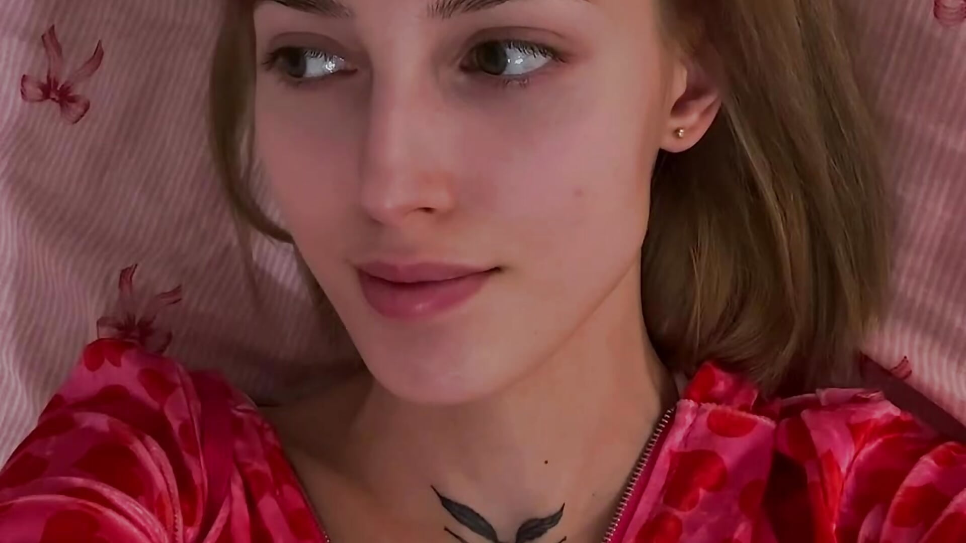 𝑷𝒊𝒏𝒌  🎀💗 - video by AlaniHenry cam model