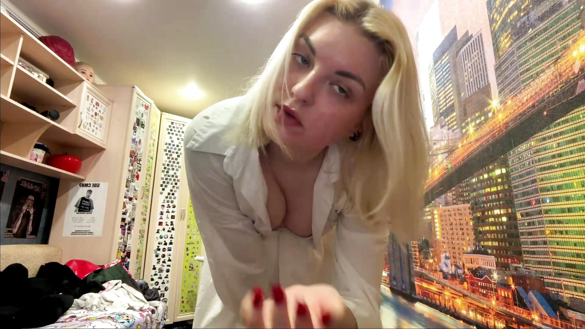 Playing with my hair - clip cu JennyElsken model videochat