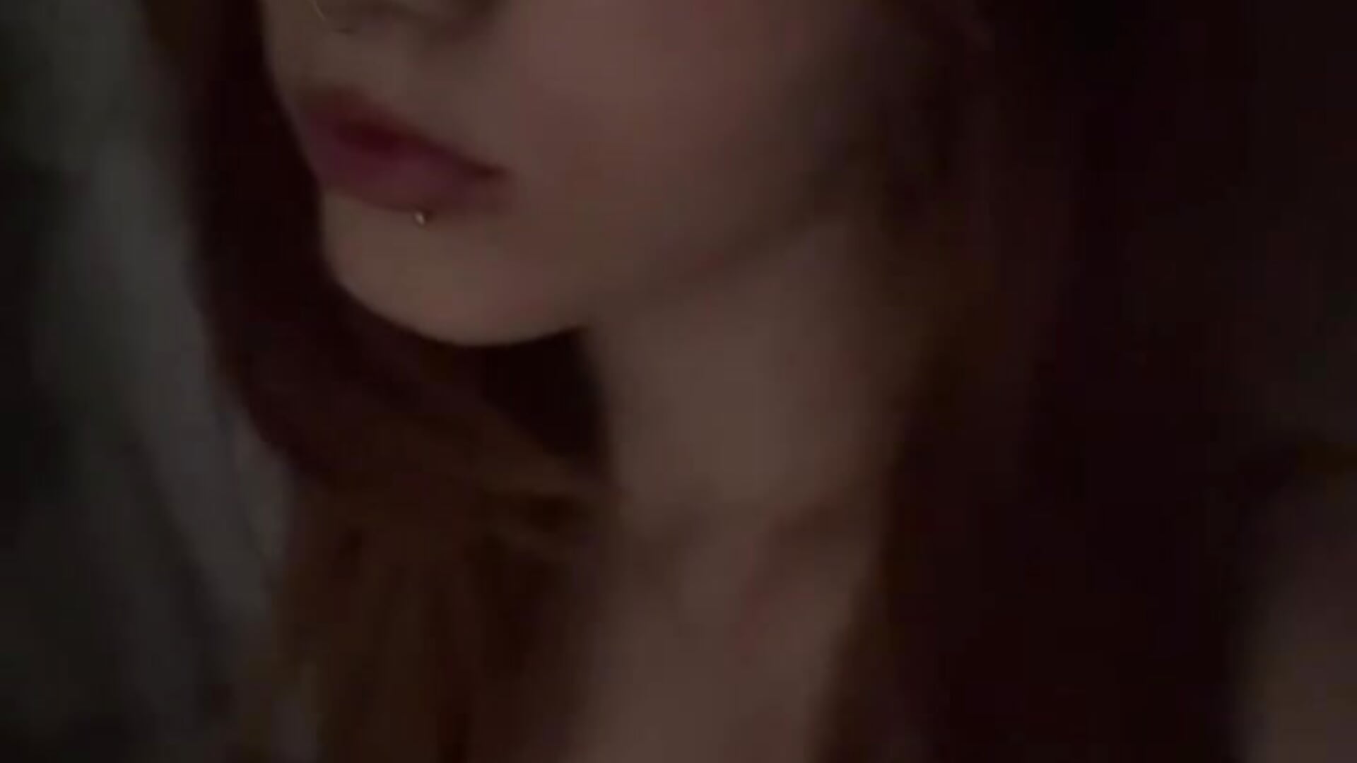 Say hello to me - video od Eva__Bloom