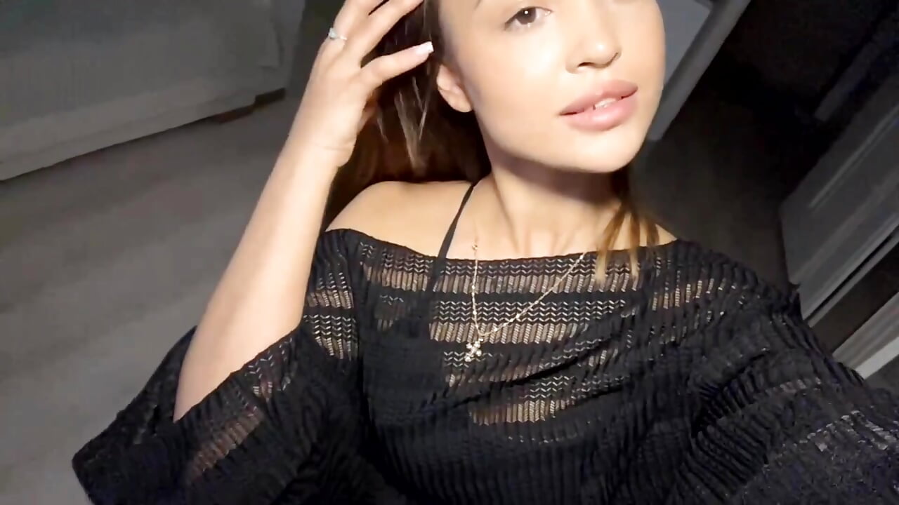 soft tease - video oleh OctaviaGueth kamera model