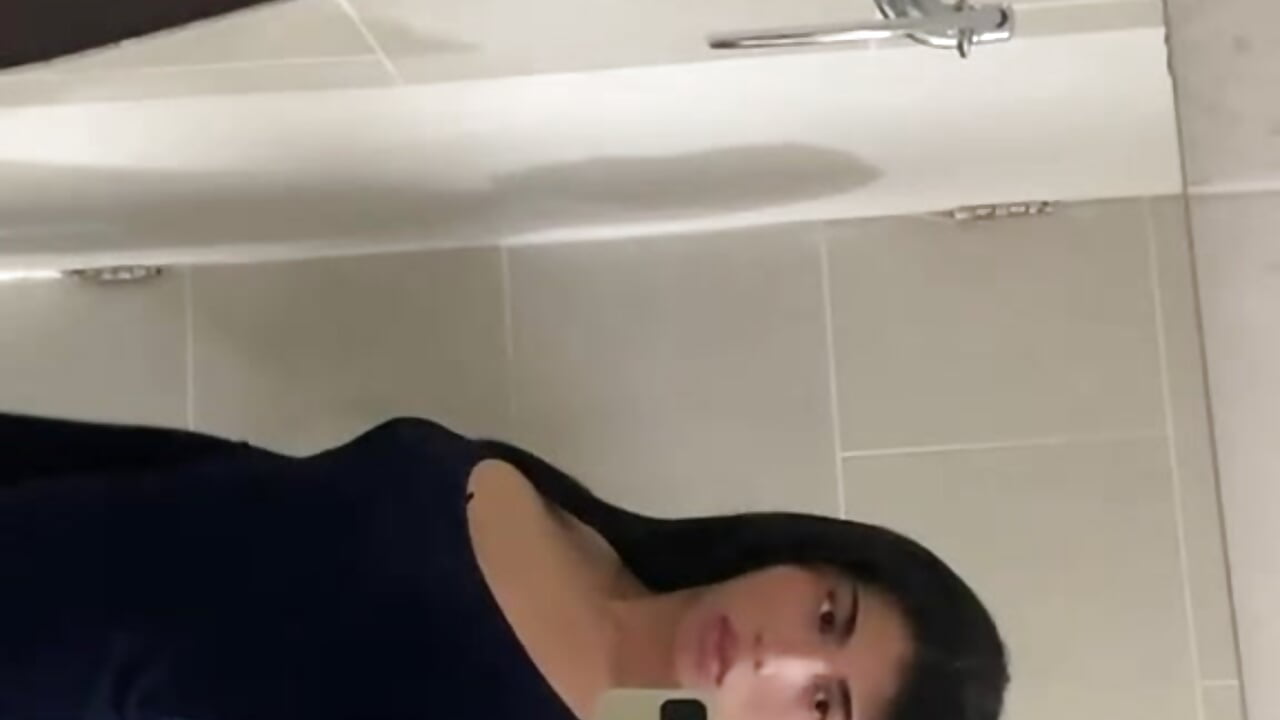 カメラキャストのLilith_Scarlettさんのトレンドな 5496本の動画