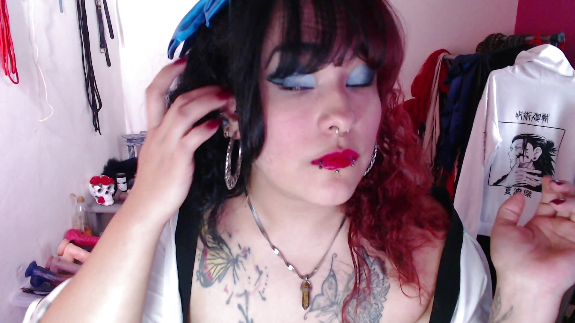I have to reopen the other piercing... - rubyskywalkerr-এর ভিডিও