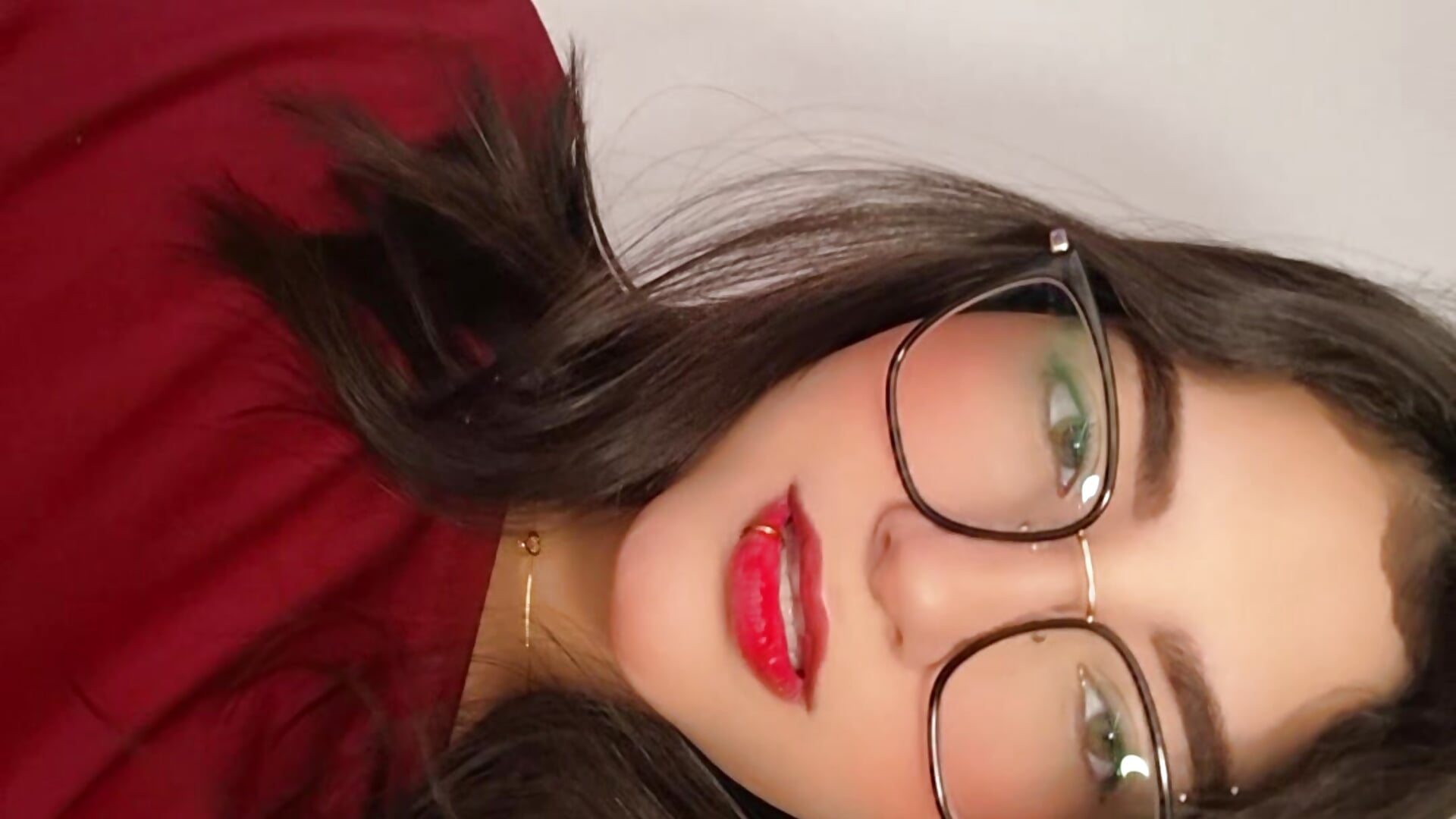 My beautiful face 🎀 – video modela na kameri Scarleett_Blakee