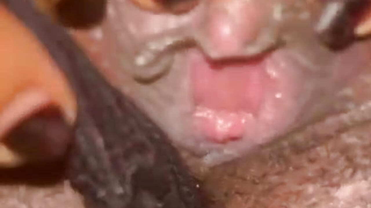Closer view of my pussy🫦 – video od webkamerové modelky Juicyamber