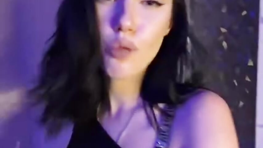my Tik tok #1 - סרטון של EsmePemberton, דוגמן/ית מצלמה