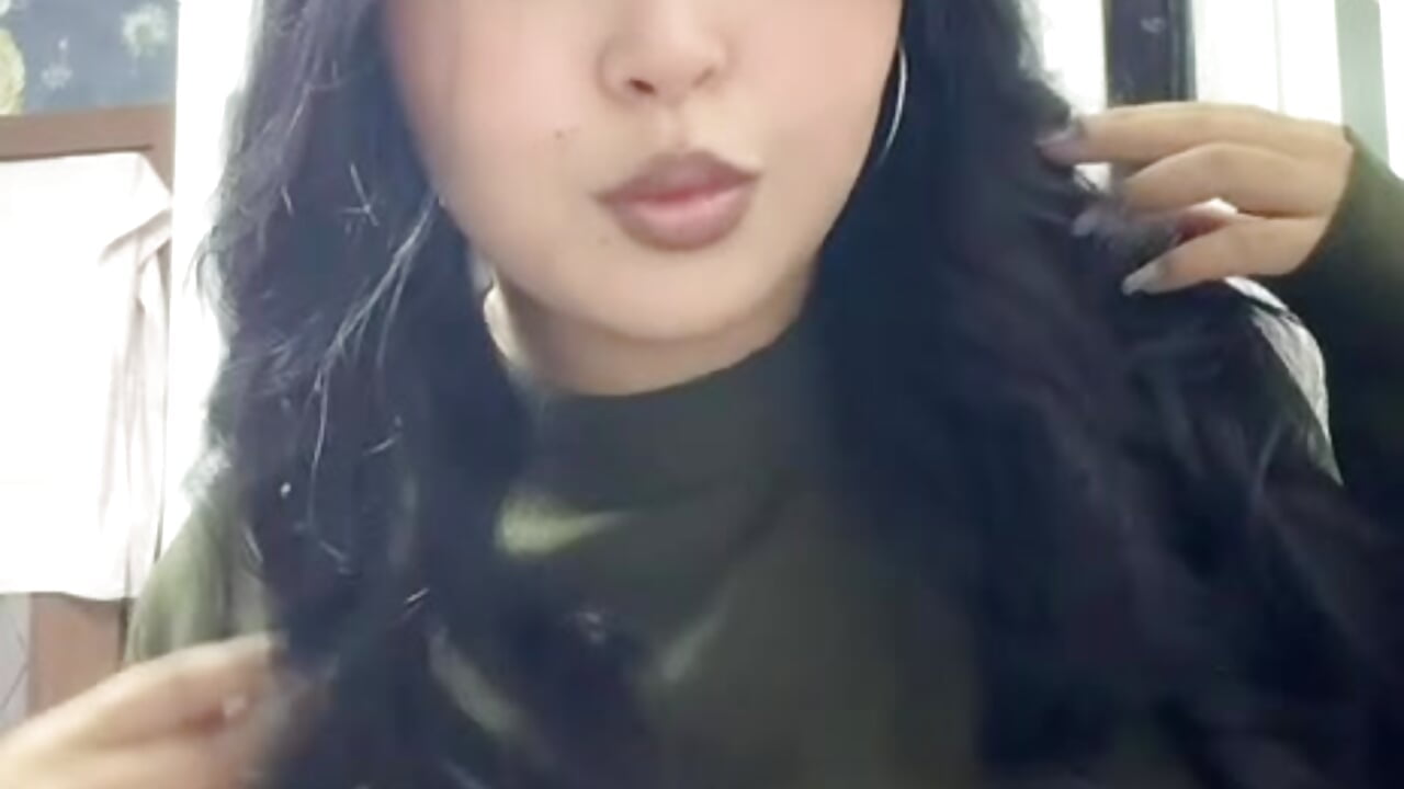 A Little Courage💖 – video af MiliBella cam-model