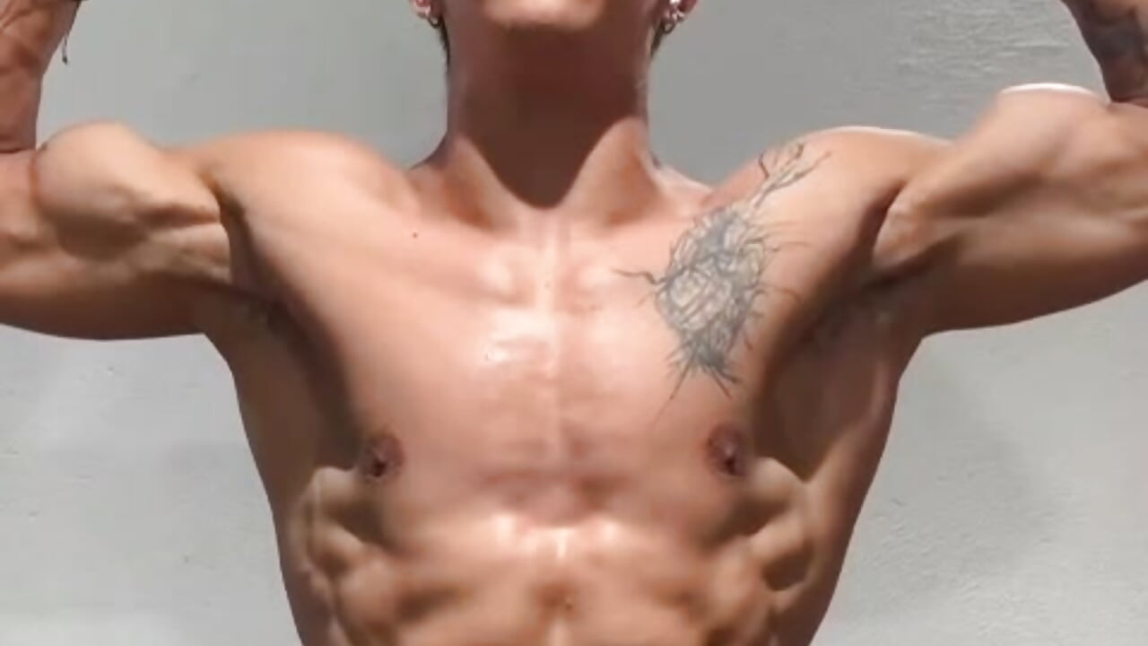My Sexy Body - video oleh Austin_muscle kamera model